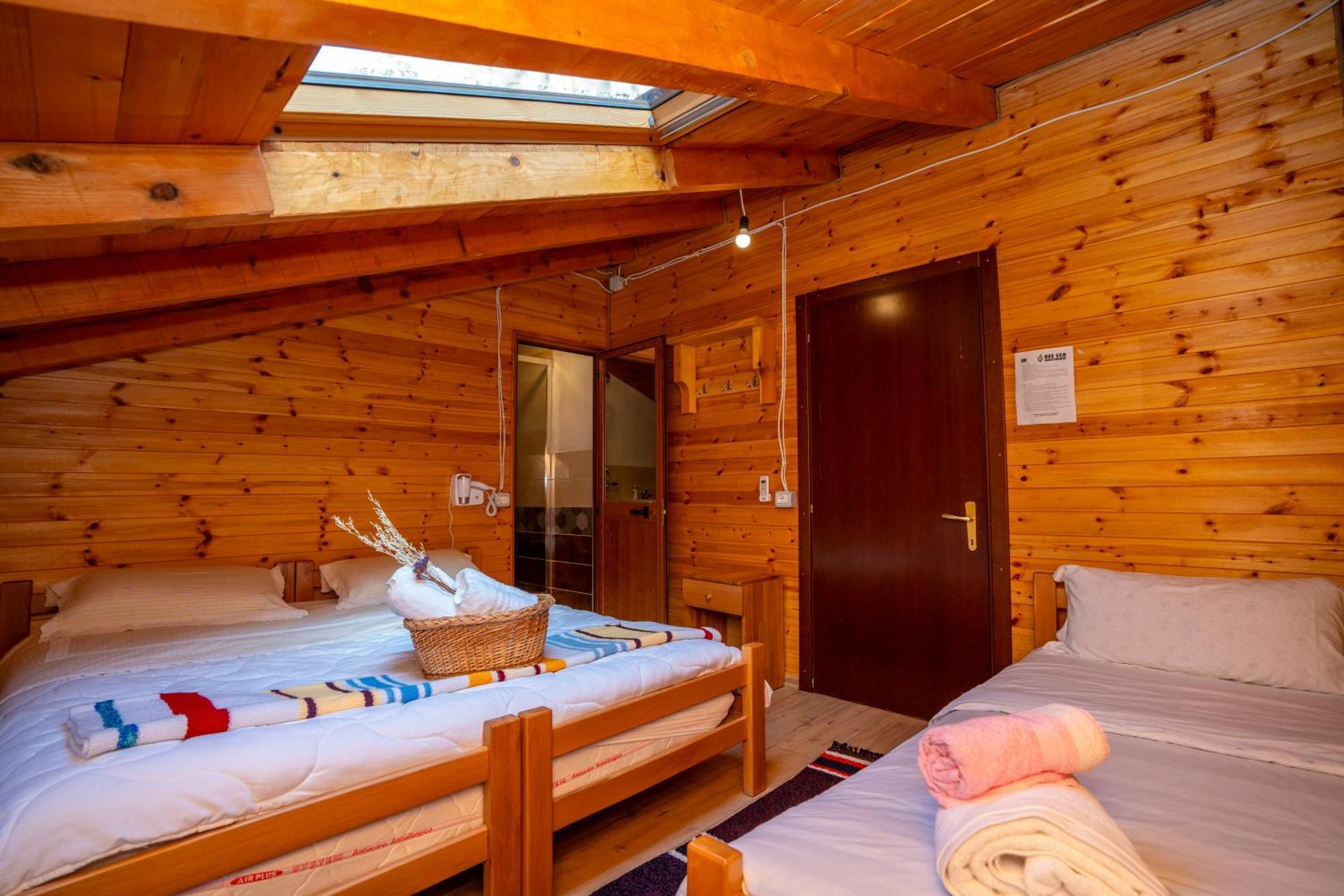 Bee Eco Guest House Moll' e Shoshit Exterior foto
