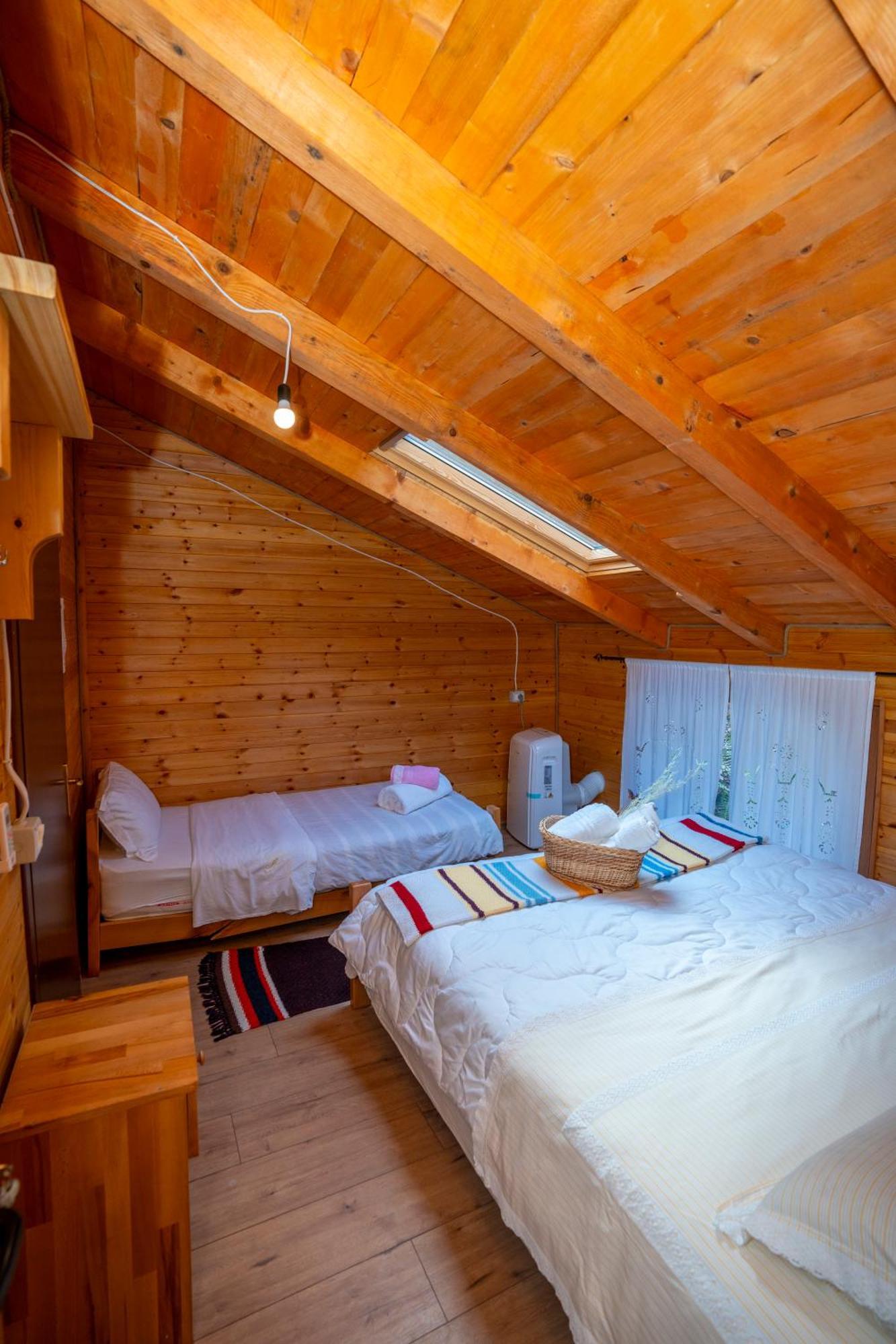 Bee Eco Guest House Moll' e Shoshit Exterior foto